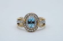 Load image into Gallery viewer, Aquamarine and Diamond Ring