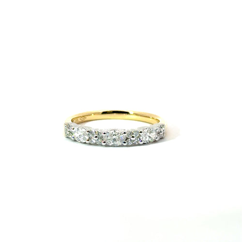 Two tone diamond ring