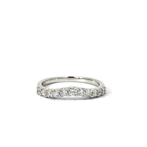 White gold fitted wedding ring
