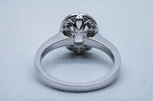 Load image into Gallery viewer, Oval Cut Morganite Ring