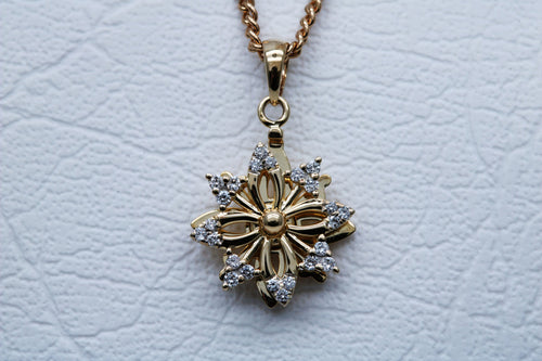 Spinning Star Pendant