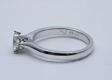 Load image into Gallery viewer, Solitaire Diamond Ring