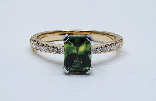 Green Parti Sapphire Ring